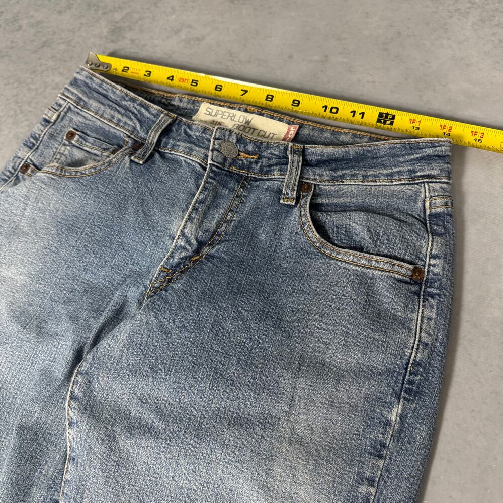 Levis 518 Superlow Bootcut Jeans Medium Wash - Size: 5M JR - Picture 5 of 8